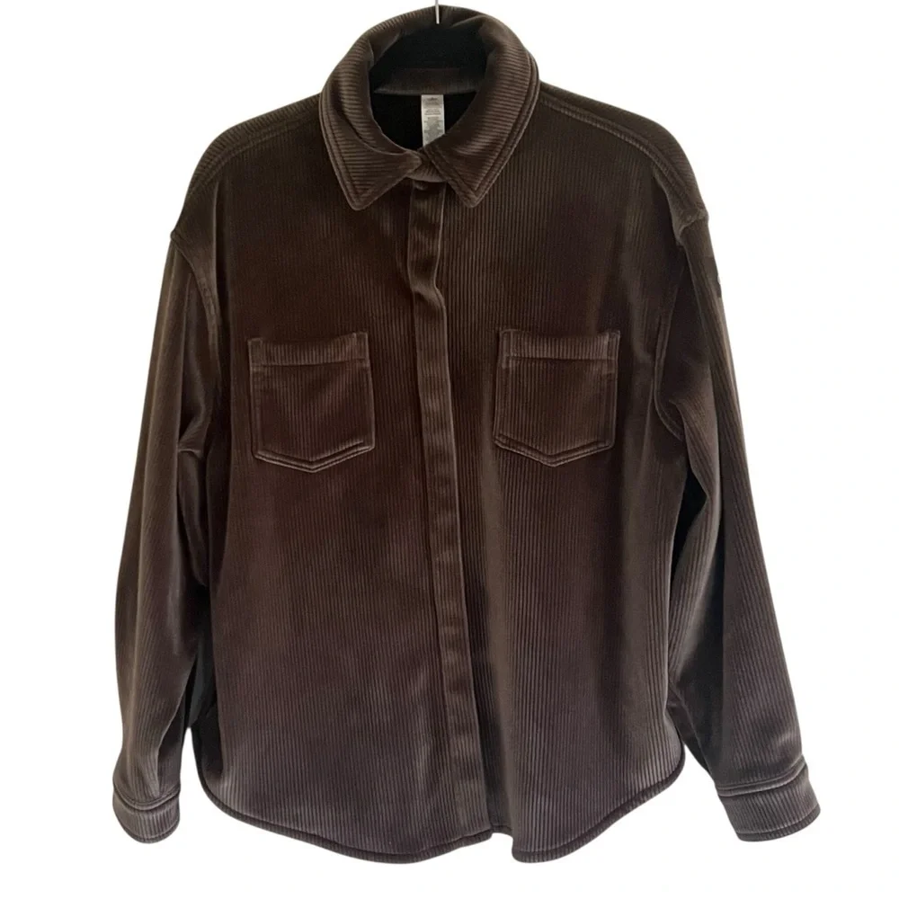 Alo Yoga Ribbed Velour Baller Mini Skirt & Mountain Side Shacket in Macchiato